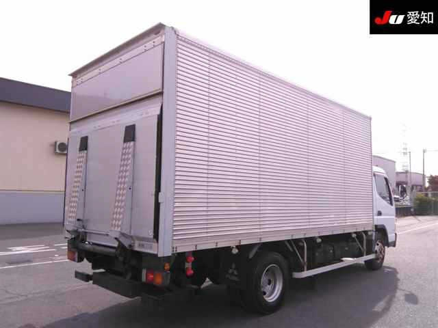MITSUBISHI CANTER 2011