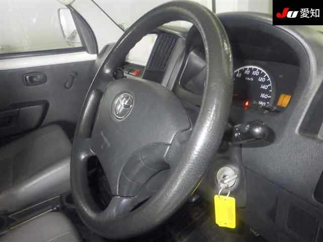 TOYOTA TOWN ACE VAN 2015