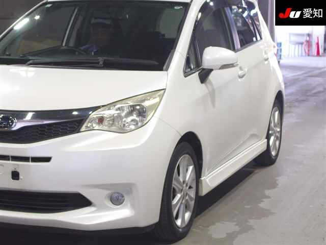 SUBARU TREZIA 2011