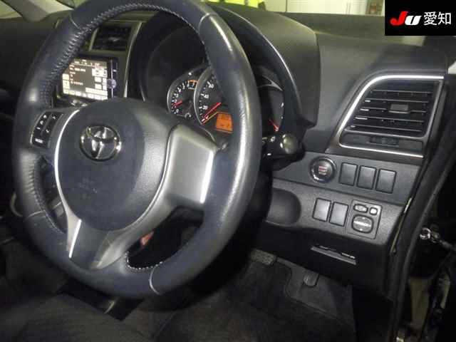 TOYOTA RACTIS 2012