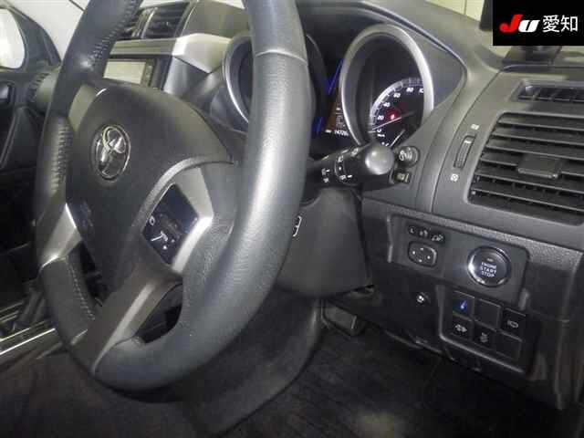 TOYOTA LAND CRUISER PRADO 2016