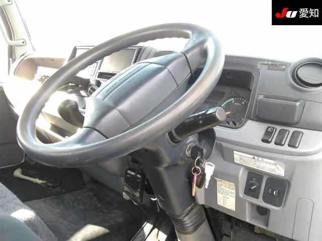 MITSUBISHI FUSO TRUCK 2013