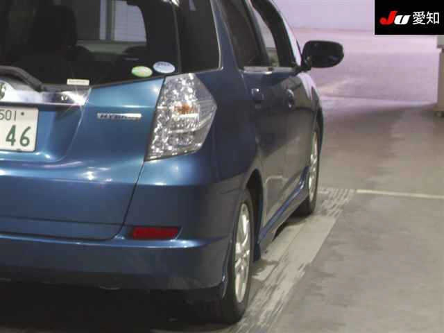 HONDA FIT SHUTTLE 2011