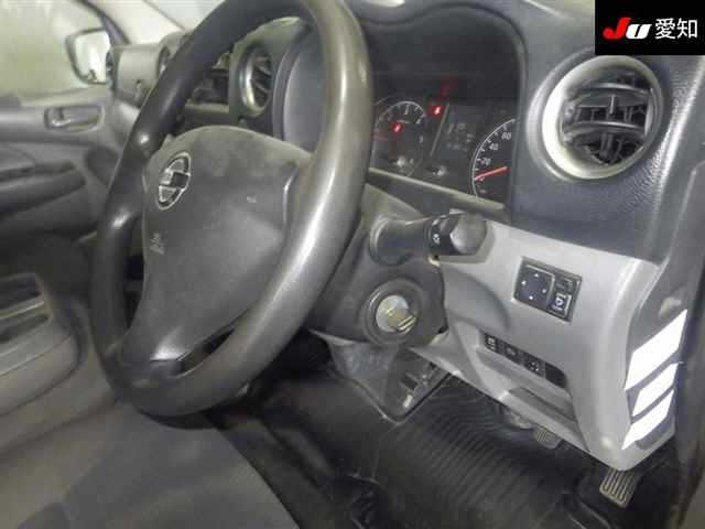 NISSAN CARAVAN VAN 2015