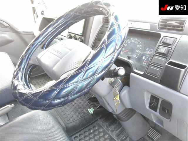 MITSUBISHI CANTER 2011