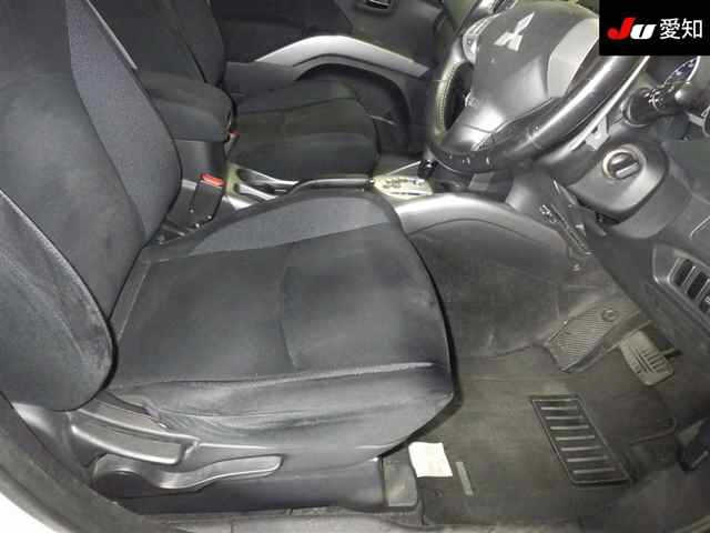 MITSUBISHI OUTLANDER 2008