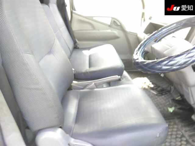 MITSUBISHI CANTER 2011