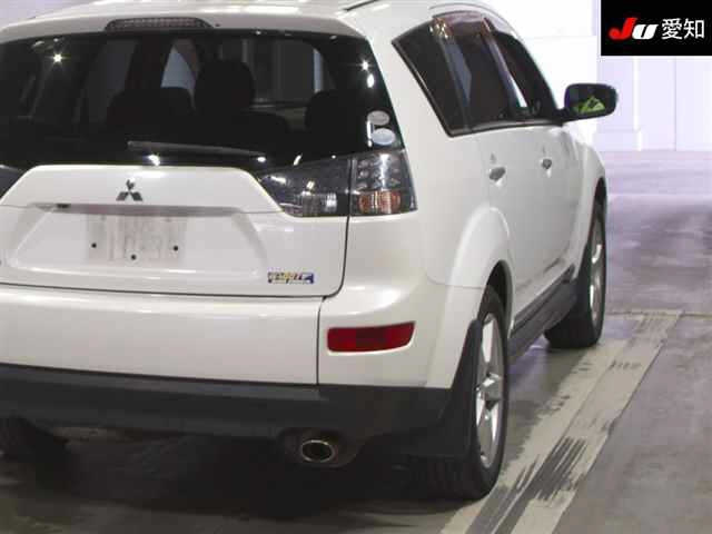 MITSUBISHI OUTLANDER 2008