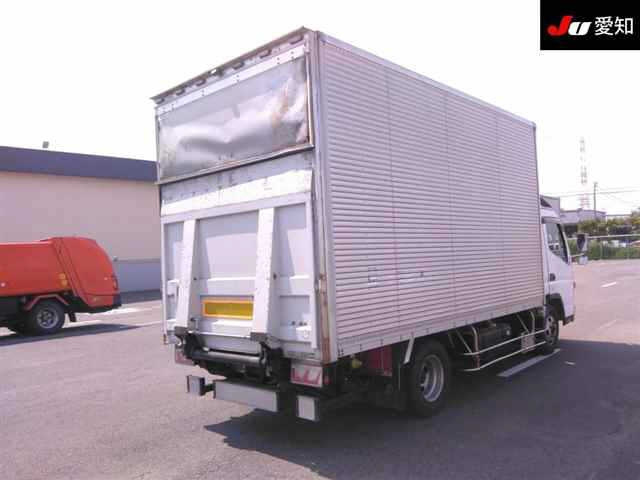MITSUBISHI CANTER 2011