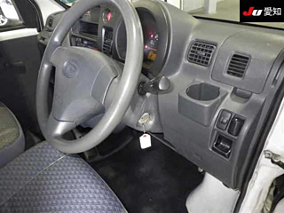 DAIHATSU HIJET VAN 2011