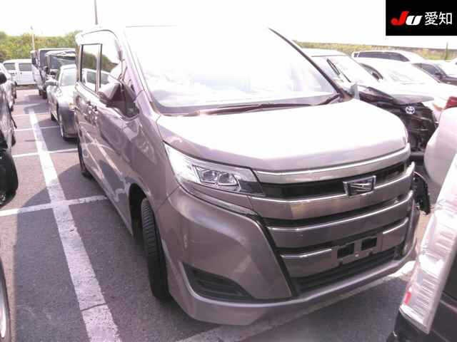 TOYOTA NOAH 2018