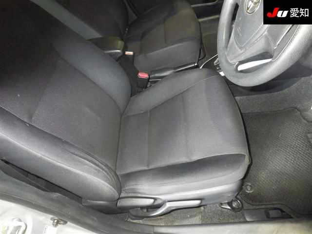 TOYOTA COROLLA FIELDER 2013