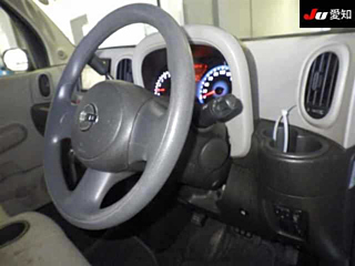 NISSAN CUBE 2010