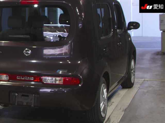 NISSAN CUBE 2010