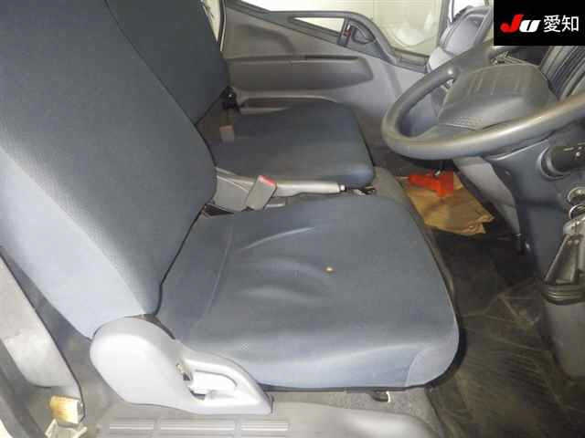 MITSUBISHI CANTER 2011