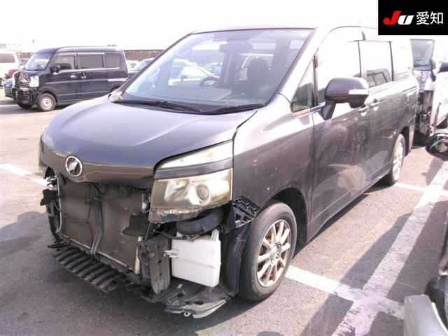 TOYOTA VOXY 2012