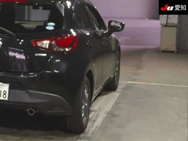 MAZDA DEMIO 2017