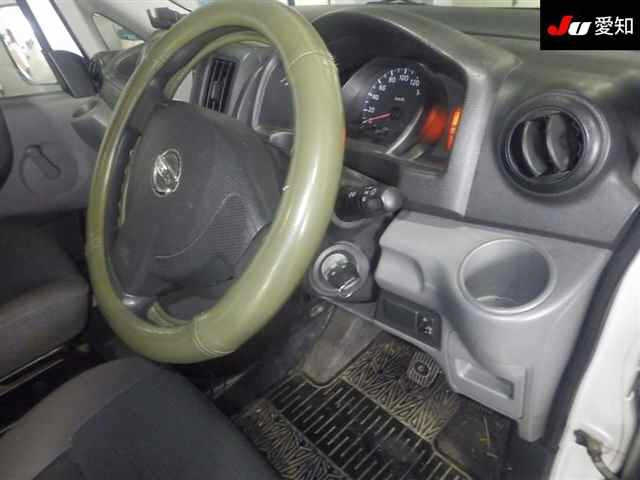 NISSAN NV200 2014