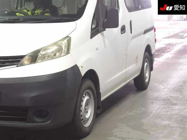 NISSAN NV200 2014