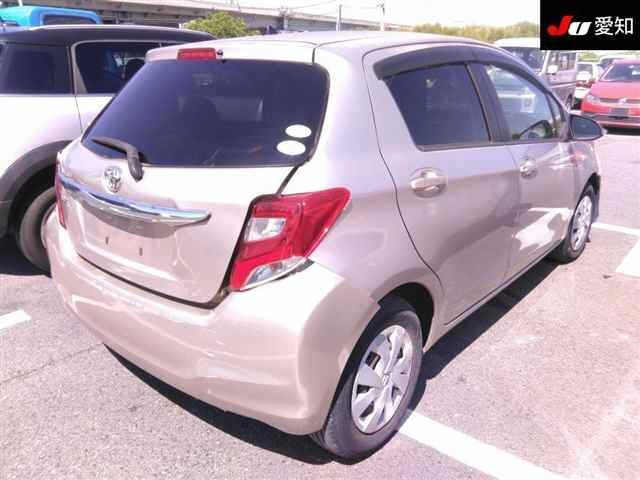 TOYOTA VITZ 2014