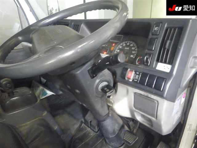 ISUZU TRUCK 2012