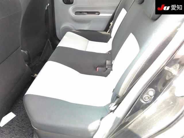 TOYOTA AQUA 2012