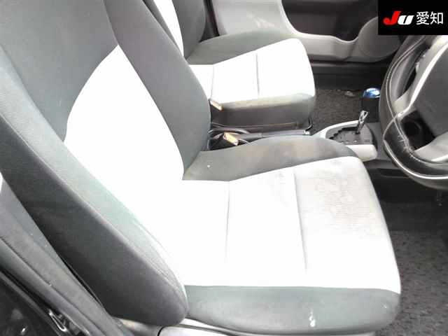 TOYOTA AQUA 2012