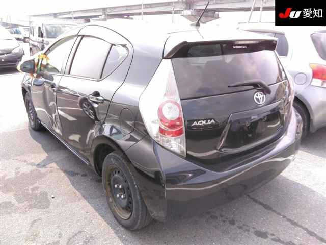 TOYOTA AQUA 2012