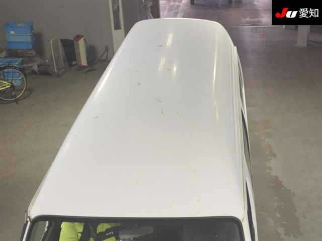 NISSAN CARAVAN BUS 2010