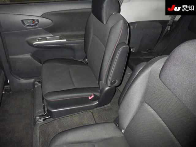 TOYOTA WISH 2009