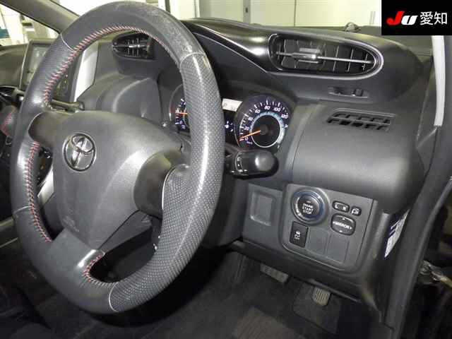 TOYOTA WISH 2009