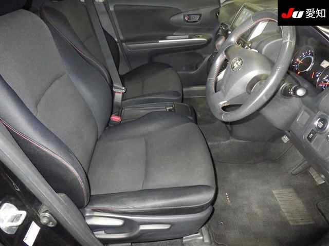 TOYOTA WISH 2009