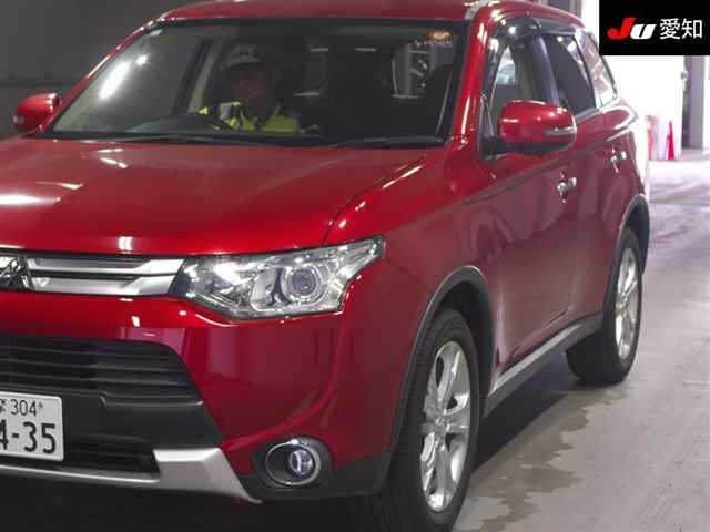 MITSUBISHI OUTLANDER 2015