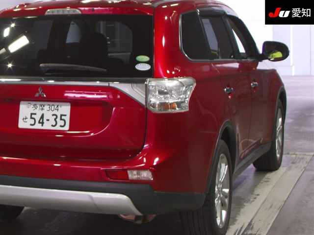MITSUBISHI OUTLANDER 2015