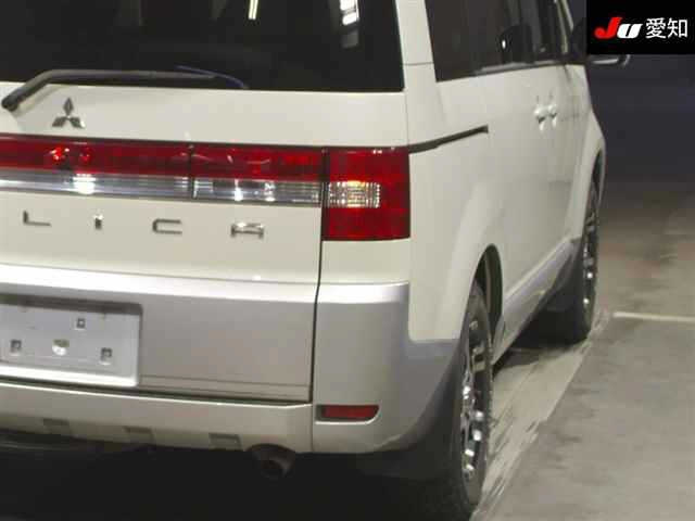 MITSUBISHI DELICA D5 2013