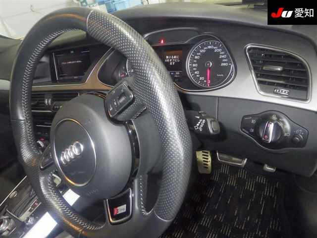 AUDI A4 2014