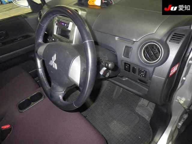 MITSUBISHI TOPPO 2008