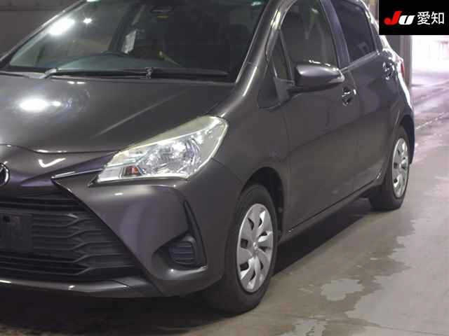 TOYOTA VITZ 2019