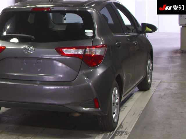 TOYOTA VITZ 2019