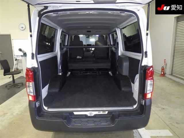 NISSAN CARAVAN VAN 2018