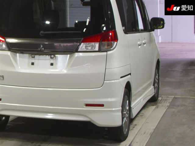MITSUBISHI DELICA D2 2012