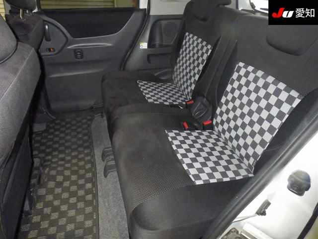 MITSUBISHI DELICA D2 2012