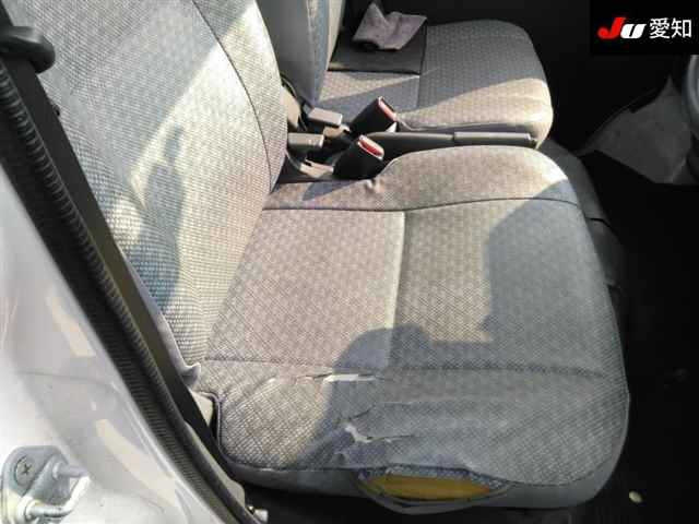 DAIHATSU HIJET VAN 2012