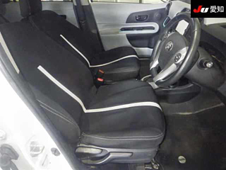 TOYOTA AQUA 2012
