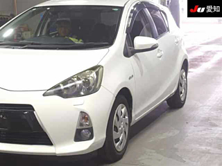 TOYOTA AQUA 2012