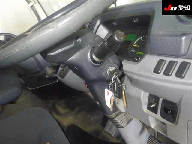 MITSUBISHI CANTER 2014