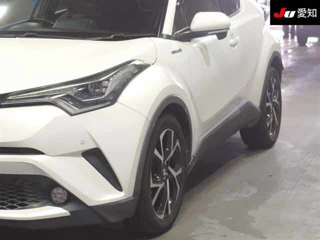 TOYOTA C-HR 2017