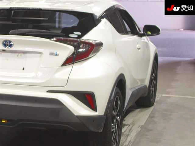 TOYOTA C-HR 2017