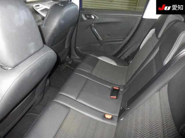 PEUGEOT 2008 2015