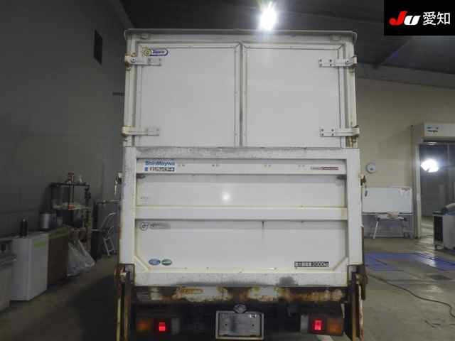 MITSUBISHI CANTER 2011
